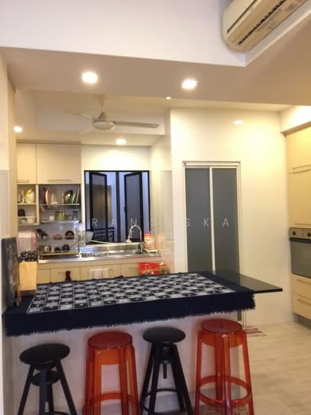 Dover Parkview, 30 Dover Rise, 2 Bedrooms, 936 sqft, Condominium For Rent, by Fransiska Tan, 23464954 - PropertyGuru.com.sg