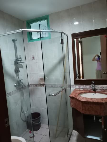 Hazel Park Condo, 25 Hazel Park Condo, 3 Bedrooms, 1,335 sqft, Condominium For Rent, by Joanne Li, 23468731 - PropertyGuru.com.sg