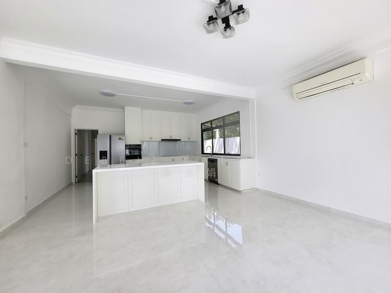 BUKIT TIMAH GOOD CLASS BUNGALOW, Bukit Timah, 5 Bedrooms, 7,000 sqft, Good Class Bungalow For Rent, by Debbie Kate Loo 鲁美娟, 23470358 - PropertyGuru.com.sg