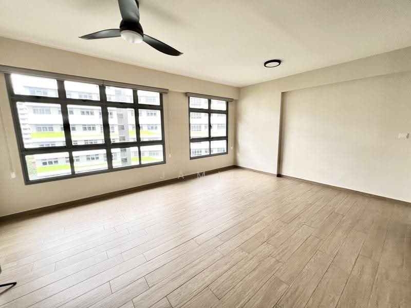 618B Tampines Street 61, 618B Tampines Street 61, 3 Bedrooms, 1,216 sqft, HDB Flat For Rent, by Jamie Lee, 23473816 - Living - PropertyGuru.com.sg