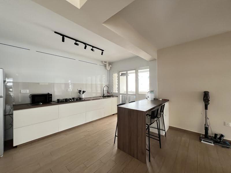 618B Tampines Street 61, 618B Tampines Street 61, 3 Bedrooms, 1,216 sqft, HDB Flat For Rent, by Jamie Lee, 23473816 - Kitchen - PropertyGuru.com.sg