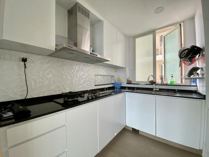 For Rent - Goldenhill Park Condo