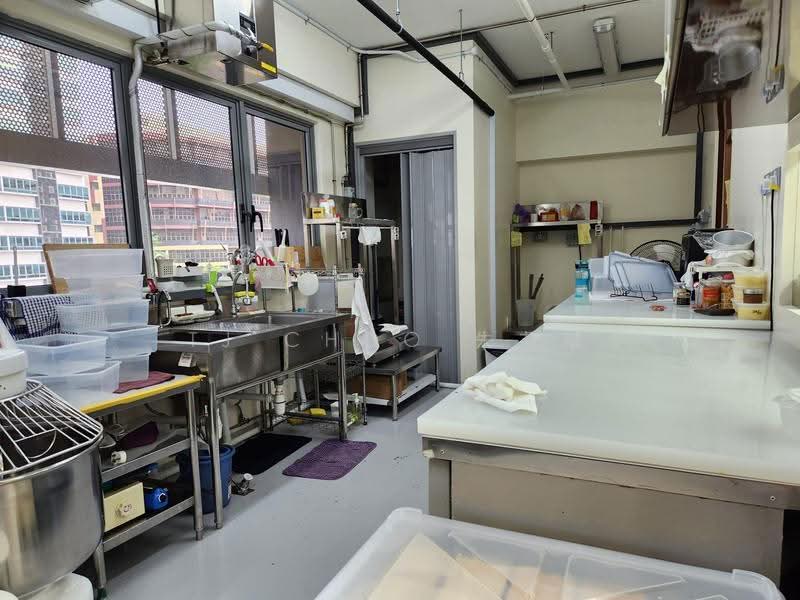 Mactaggart Foodlink, 20 Mactaggart Road, Macpherson / Potong Pasir, 2,700 sqft, Light Industrial (B1) For Rent, by TJ Choo 朱芸苇, 23475277 - Kitchen - CommercialGuru.com.sg