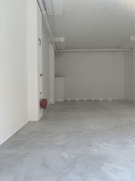 Tradehub 21, 18 Boon Lay Way, 2,120 sqft, Light Industrial (B1) For Rent, by Lek Shunping, 23479323 - CommercialGuru.com.sg