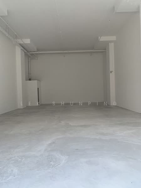 Tradehub 21, 18 Boon Lay Way, 2,120 sqft, Light Industrial (B1) For Rent, by Lek Shunping, 23479323 - CommercialGuru.com.sg