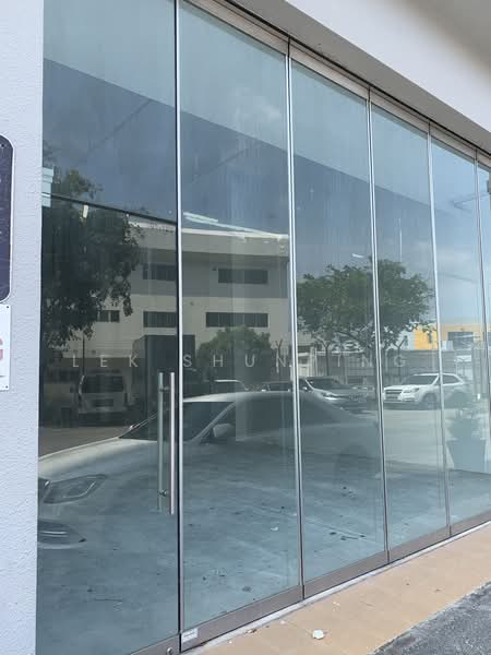 Tradehub 21, 18 Boon Lay Way, 2,120 sqft, Light Industrial (B1) For Rent, by Lek Shunping, 23479323 - CommercialGuru.com.sg