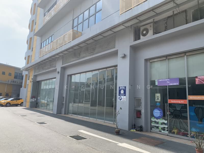 Tradehub 21, 18 Boon Lay Way, 2,120 sqft, Light Industrial (B1) For Rent, by Lek Shunping, 23479323 - CommercialGuru.com.sg