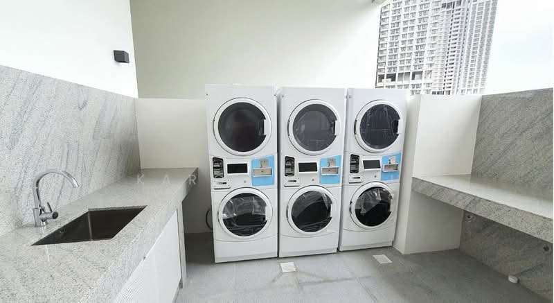 Queens Peak, 1 Dundee Road, 1 Bedroom, 441 sqft, Condominium For Rent, by Karol Cheah, 23481025 - PropertyGuru.com.sg