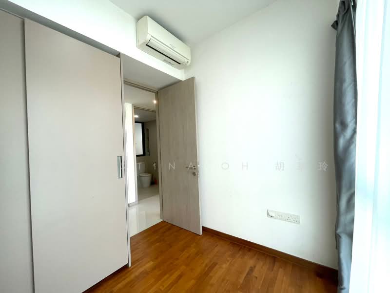 J Gateway, 2 Gateway Drive, 3 Bedrooms, 947 sqft, Condominium For Rent, by Christina Oh, 23483561 - PropertyGuru.com.sg
