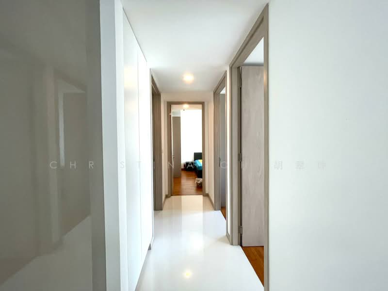 J Gateway, 2 Gateway Drive, 3 Bedrooms, 947 sqft, Condominium For Rent, by Christina Oh, 23483561 - PropertyGuru.com.sg