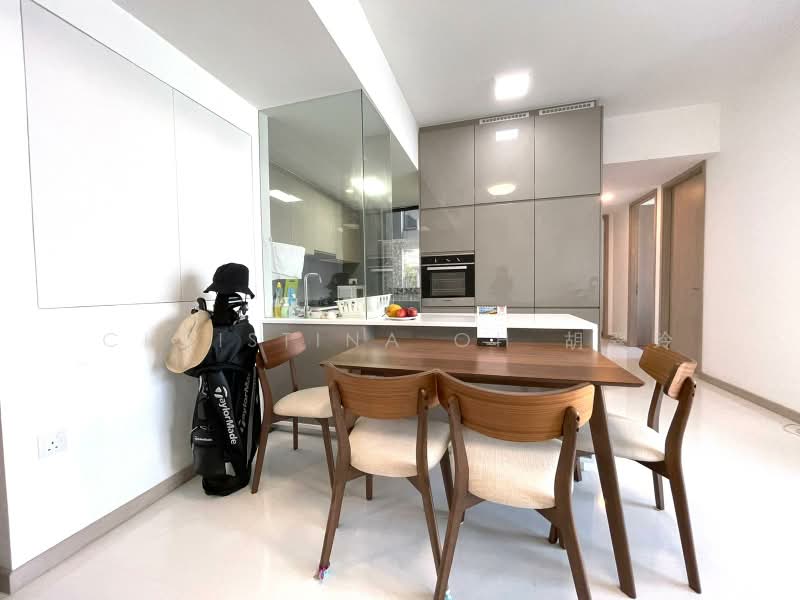 J Gateway, 2 Gateway Drive, 3 Bedrooms, 947 sqft, Condominium For Rent, by Christina Oh, 23483561 - PropertyGuru.com.sg
