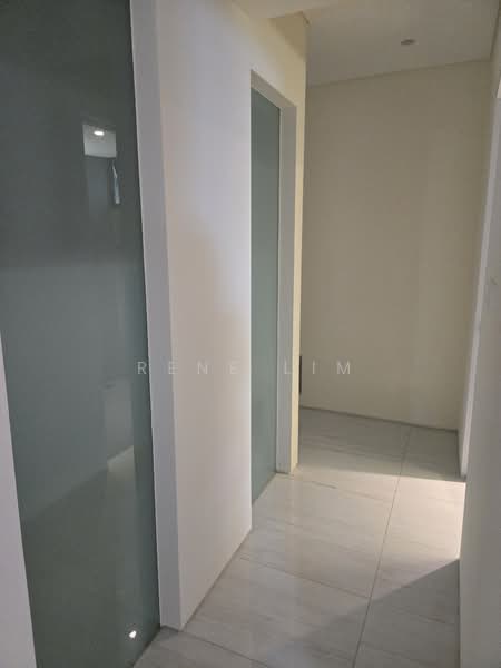 Garden Apartment, 25 Orange Grove Road, 4 Bedrooms, 2,475 sqft, Apartment For Rent, by Rene Lim, 23485389 - Passage to bedrooms - PropertyGuru.com.sg