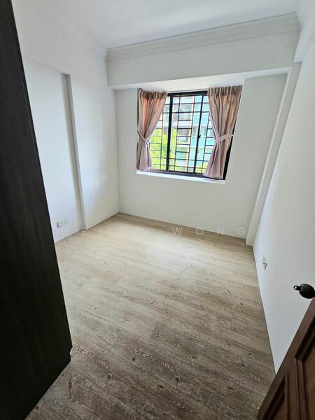 For Rent - Tropical Spring