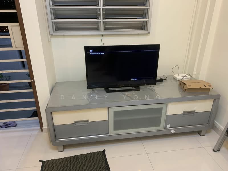 320 Clementi Avenue 4, 320 Clementi Avenue 4, 2 Bedrooms, 721 sqft, HDB Flat For Rent, by Danny Yong, 23487123 - PropertyGuru.com.sg