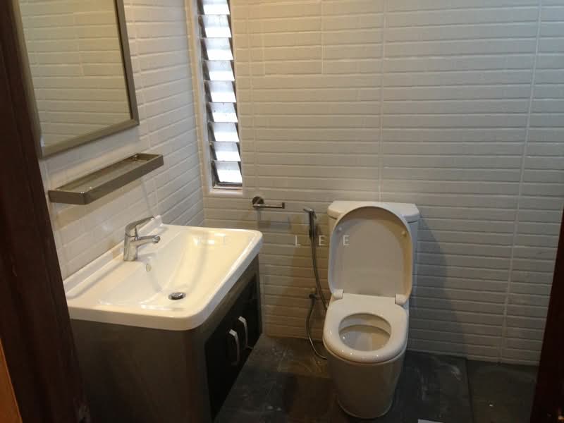 ✅⭐️ Spacious 4 BR Upper Maisonette | Modern Master Bath | Tranquil | Tanglin | Walk to Tanglin Mall, Tanglin Hill, near Tanglin Mall & Demnsey, 4 Bedrooms, 2,917 sqft, Condominium For Rent, by Ken Lee, 23488046 - PropertyGuru.com.sg