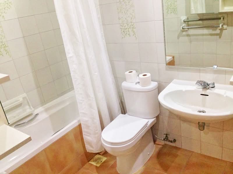 ✅⭐️ Spacious 4 BR Upper Maisonette | Modern Master Bath | Tranquil | Tanglin | Walk to Tanglin Mall, Tanglin Hill, near Tanglin Mall & Demnsey, 4 Bedrooms, 2,917 sqft, Condominium For Rent, by Ken Lee, 23488046 - PropertyGuru.com.sg