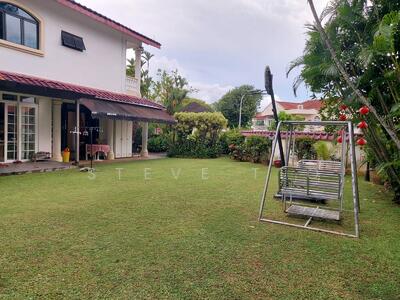 For Sale - King's Road / Queen's Road Vicinity