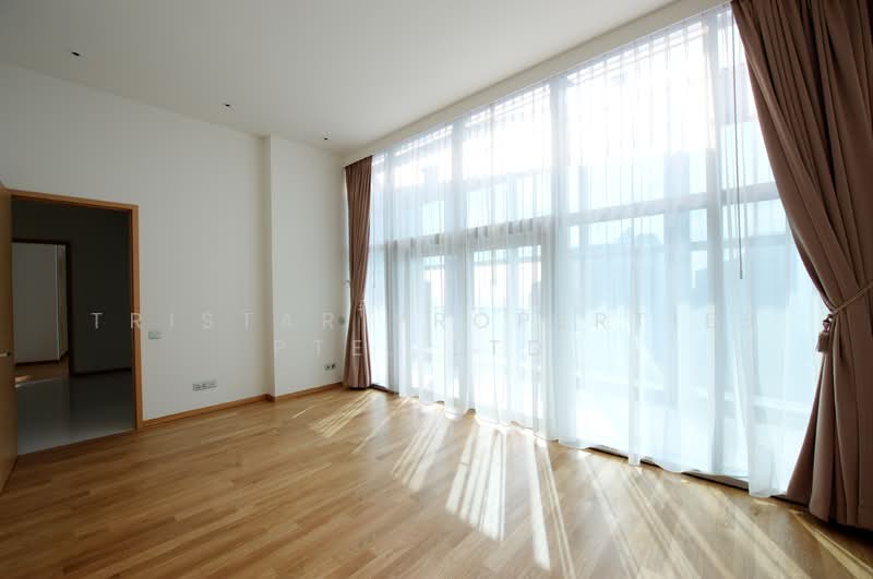 Marina Bay Residences Condominium For Sale at S$ 13,000,000 | PropertyGuru Singapore