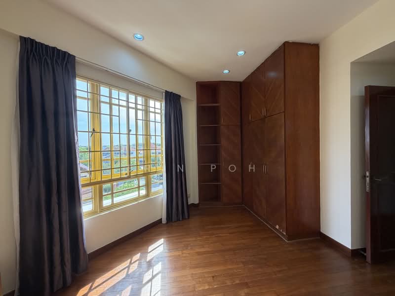 Villa Marina, 29 Jalan Sempadan, 3 Bedrooms, 2,012 sqft, Condominium For Rent, by Erin Poh, 23490314 - PropertyGuru.com.sg