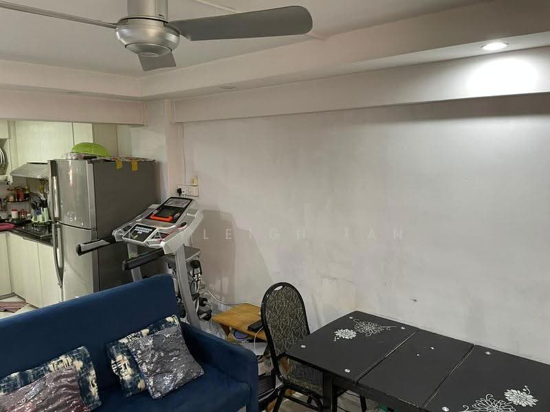 10 Selegie Road, 10 Selegie Road, Beach Road / Bugis / Rochor, 3 Bedrooms, 602 sqft, HDB Flat For Rent, by Kayleigh Tan, 23492042 - Living Hall - PropertyGuru.com.sg