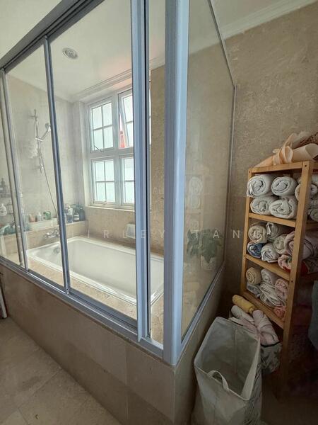 For Rent - Melrose Drive