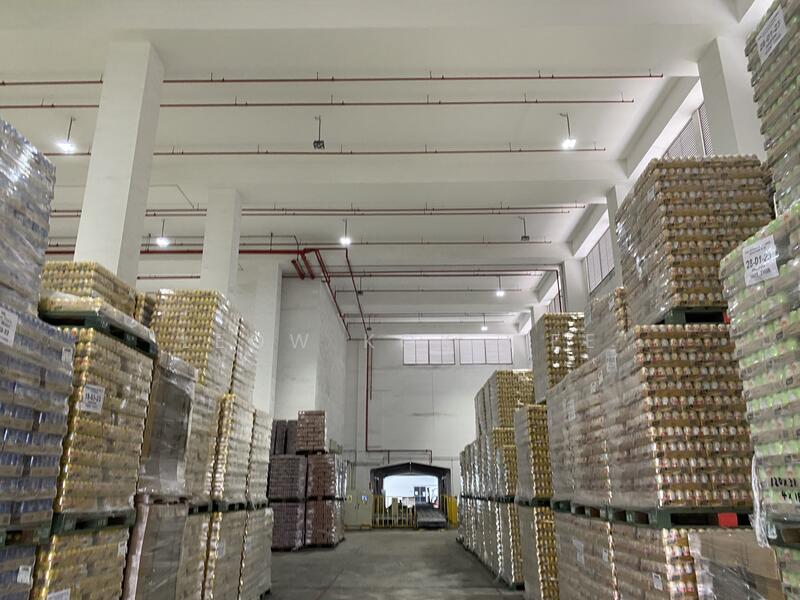 12.5m high 1000 pallet with racking / bare food distribution logistic warehouse @ Senoko way, Senoko way, 15,000 sqft, Warehouse For Rent, by Leow Kok Wee, 23494237 - CommercialGuru.com.sg