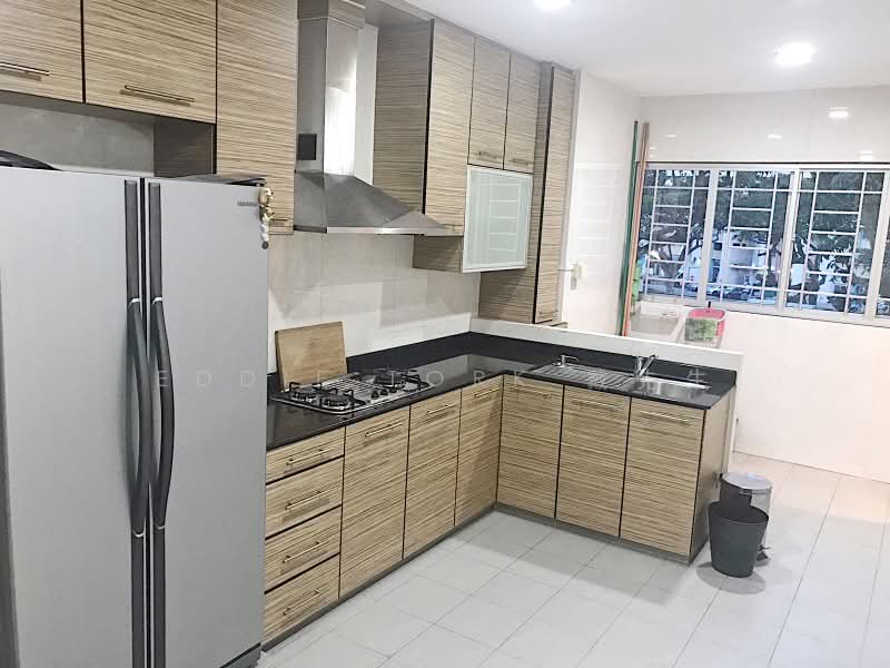 631 Bedok Reservoir Road, 631 Bedok Reservoir Road, 2 Bedrooms, 721 sqft, HDB Flat For Rent, by Eddie Tork 戴先生, 23495888 - PropertyGuru.com.sg