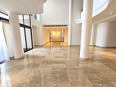 For Rent - The Colonnade