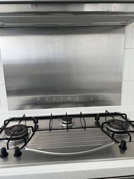 Twin Regency, 28 Kim Tian Road, 3 Bedrooms, 1,442 sqft, Condominium For Rent, by Pauline Lo, 23500096 - PropertyGuru.com.sg