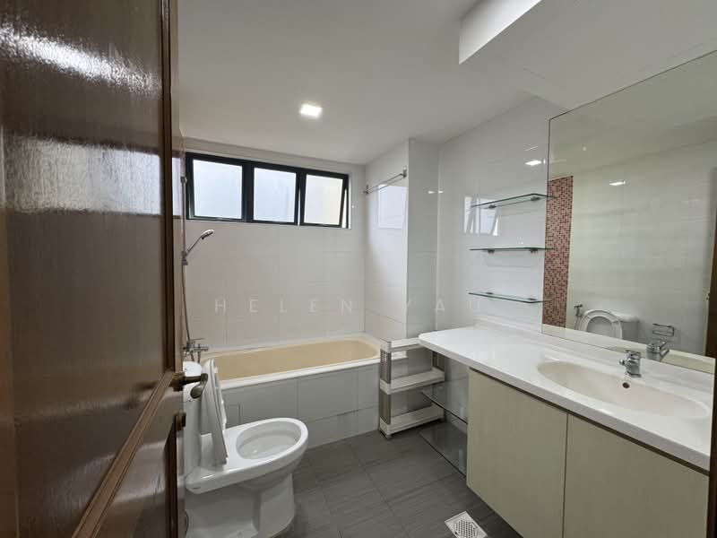 Westcove Condo, 10 West Coast Crescent, 2 Bedrooms, 1,098 sqft, Condominium For Rent, by Helen Yau, 23500375 - PropertyGuru.com.sg