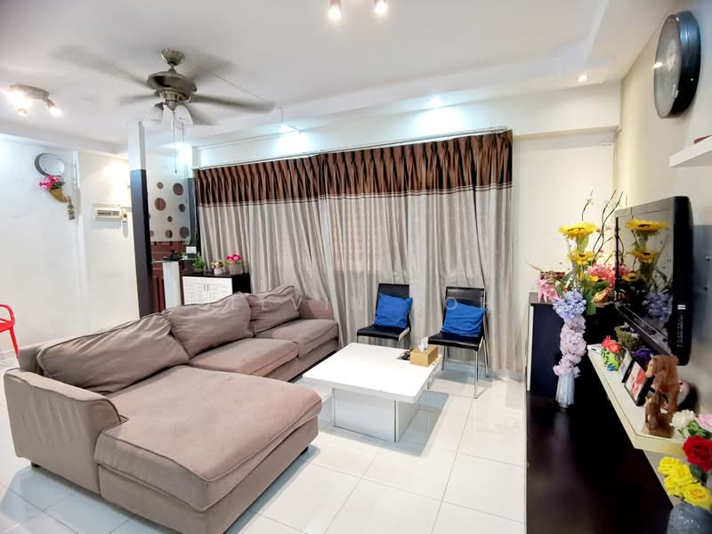692B Choa Chu Kang Crescent, 692B Choa Chu Kang Crescent, 3 Bedrooms, 980 sqft, HDB Flat For Sale, by Kelvin Koh, 23502139 - PropertyGuru.com.sg