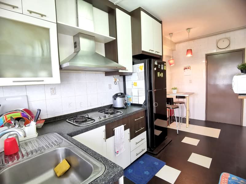 692B Choa Chu Kang Crescent, 692B Choa Chu Kang Crescent, 3 Bedrooms, 980 sqft, HDB Flat For Sale, by Kelvin Koh, 23502139 - PropertyGuru.com.sg