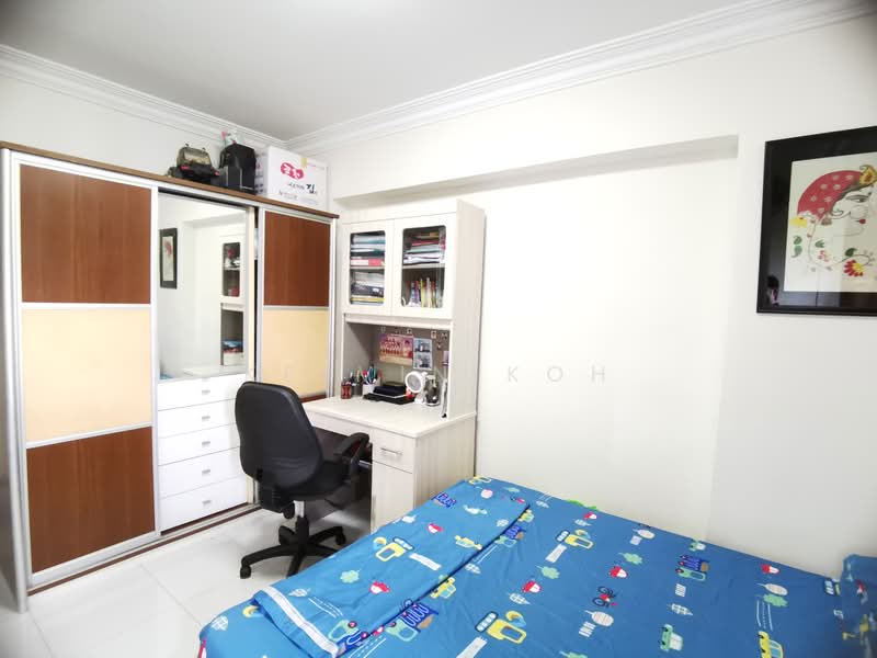 692B Choa Chu Kang Crescent, 692B Choa Chu Kang Crescent, 3 Bedrooms, 980 sqft, HDB Flat For Sale, by Kelvin Koh, 23502139 - PropertyGuru.com.sg