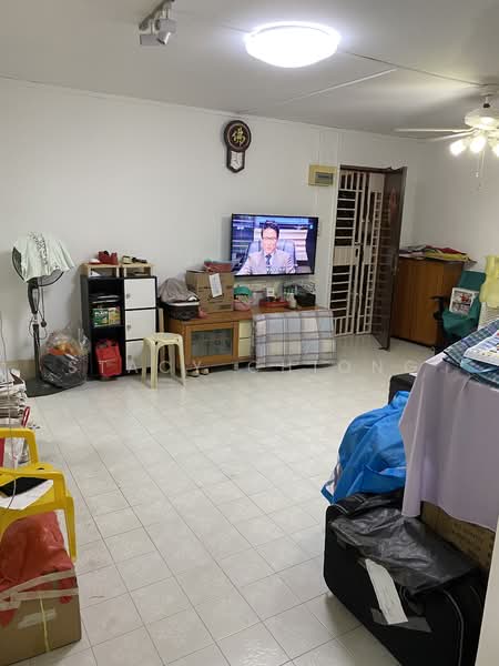 411 Ang Mo Kio Avenue 10, 411 Ang Mo Kio Avenue 10, 3 Bedrooms, 1,000 sqft, HDB Flat For Rent, by Stacy Chiong, 23502894 - PropertyGuru.com.sg