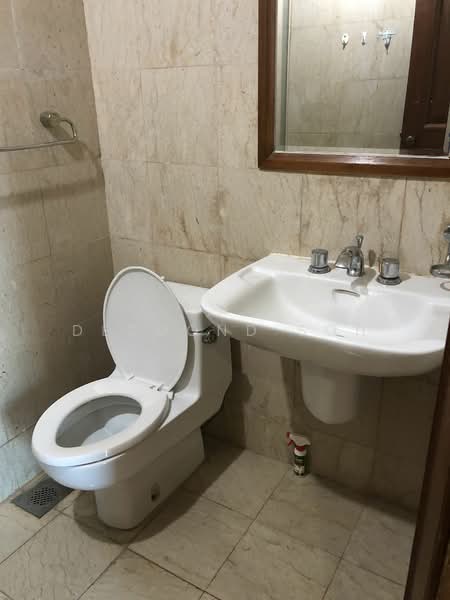 Valley Park, 473 River Valley Road, 3 Bedrooms, 1,356 sqft, Condominium For Rent, by Desmond Soh, 23503278 - PropertyGuru.com.sg