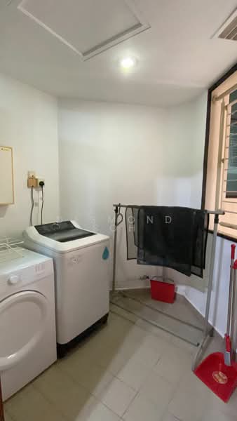 Valley Park, 473 River Valley Road, 3 Bedrooms, 1,356 sqft, Condominium For Rent, by Desmond Soh, 23503278 - PropertyGuru.com.sg