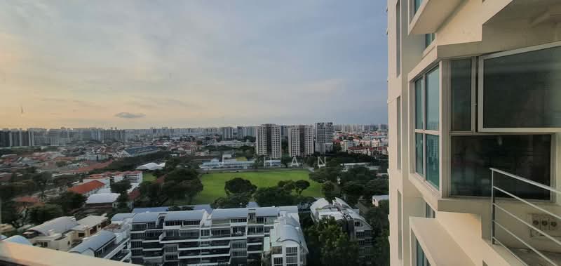 The Esta, 37 Amber Gardens, 3 Bedrooms, 1,410 sqft, Condominium For Rent, by J Han, 23506354 - PropertyGuru.com.sg