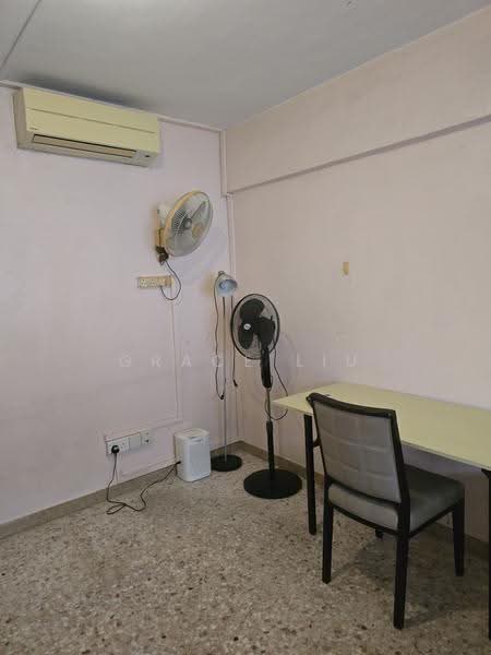 604 Ang Mo Kio Ave 5, 604 Ang Mo Kio Ave 4, Ang Mo Kio / Bishan / Thomson, 2 Bedrooms, 721 sqft, HDB Flat For Rent, by Grace Liu, 23507151 - PropertyGuru.com.sg