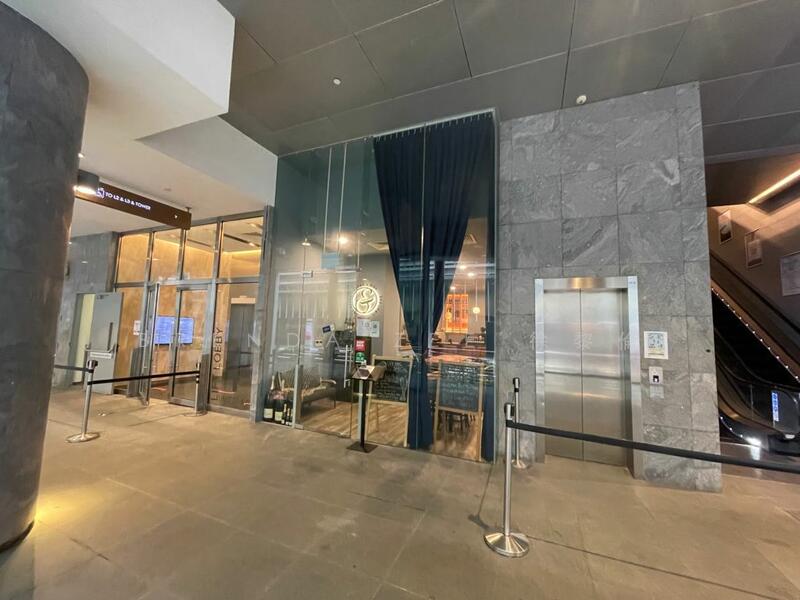 Oxley Tower, 138 Robinson Road, 1,163 sqft, Office For Sale, by Brenda Zee (徐黎倫), 23507196 - Oxley Tower, Office Unit for Sale - CommercialGuru.com.sg