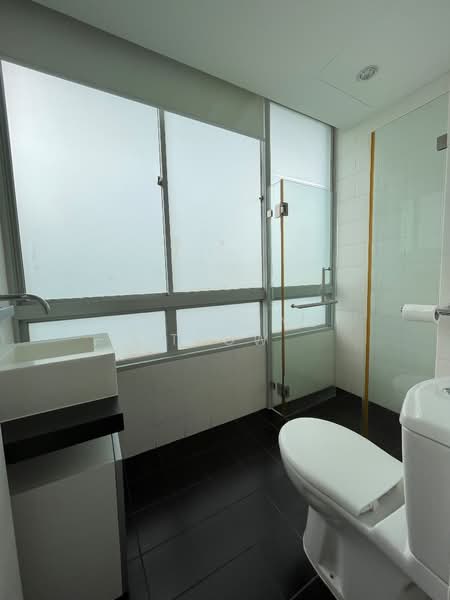 Balmoral Crest, 1 Balmoral Crescent, 2 Bedrooms, 1,109 sqft, Apartment For Rent, by Rosalind Teow, 23508737 - PropertyGuru.com.sg