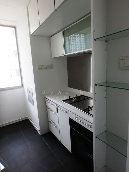 Balmoral Crest, 1 Balmoral Crescent, 2 Bedrooms, 1,109 sqft, Apartment For Rent, by Rosalind Teow, 23508737 - PropertyGuru.com.sg