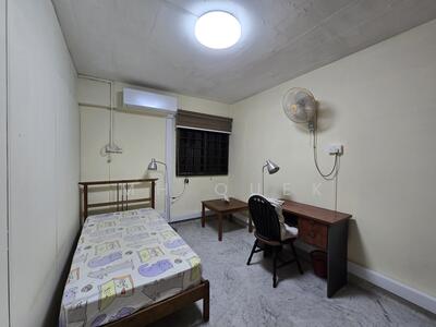 For Rent - 706 Yishun Avenue 5