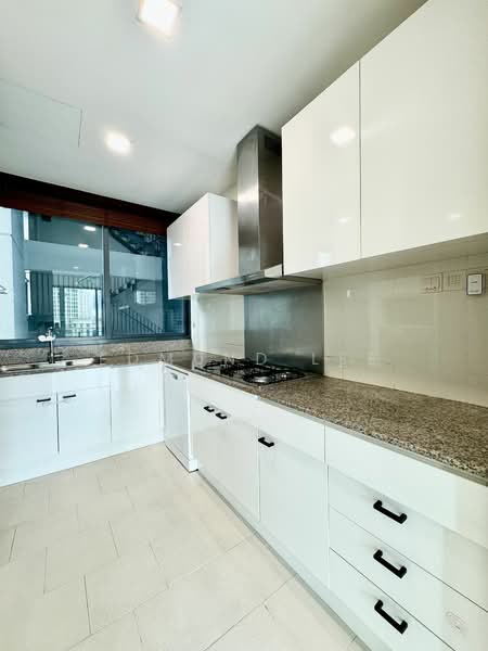Rivergate, 99 Robertson Quay, 4 Bedrooms, 1,776 sqft, Apartment For Rent, by Edmund Lee, 23517034 - PropertyGuru.com.sg