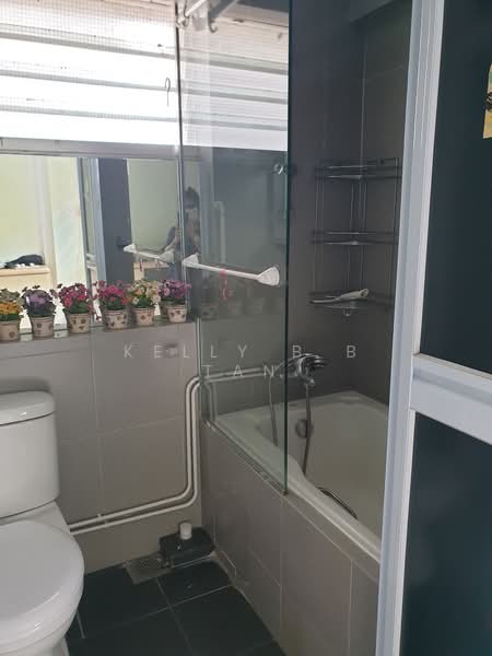 381 Tampines Street 32, 381 Tampines Street 32, Room Rental, 160 sqft, HDB Flat For Rent, by Kelly B B Tan, 23523248 - PropertyGuru.com.sg
