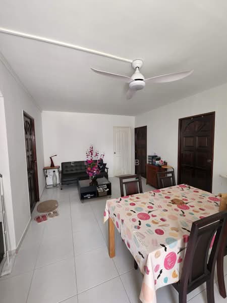 381 Tampines Street 32, 381 Tampines Street 32, Room Rental, 160 sqft, HDB Flat For Rent, by Kelly B B Tan, 23523248 - PropertyGuru.com.sg