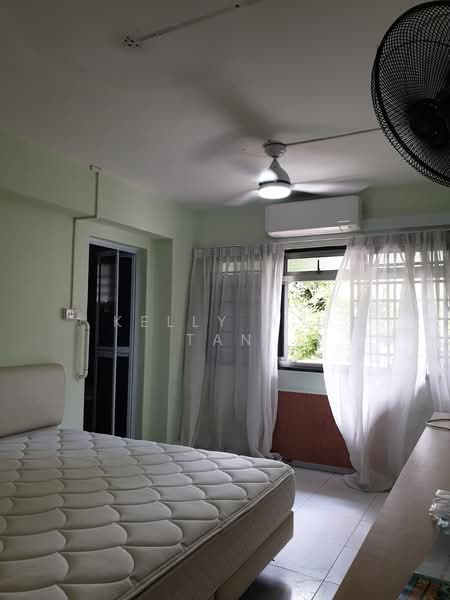 381 Tampines Street 32, 381 Tampines Street 32, Room Rental, 160 sqft, HDB Flat For Rent, by Kelly B B Tan, 23523248 - PropertyGuru.com.sg