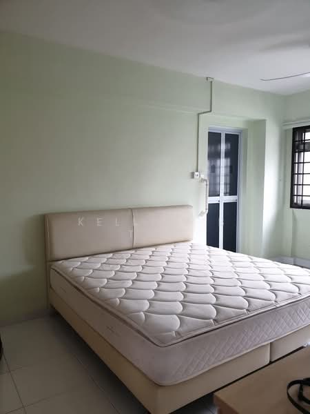 381 Tampines Street 32, 381 Tampines Street 32, Room Rental, 160 sqft, HDB Flat For Rent, by Kelly B B Tan, 23523248 - PropertyGuru.com.sg