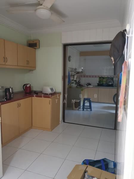 381 Tampines Street 32, 381 Tampines Street 32, Room Rental, 160 sqft, HDB Flat For Rent, by Kelly B B Tan, 23523248 - PropertyGuru.com.sg
