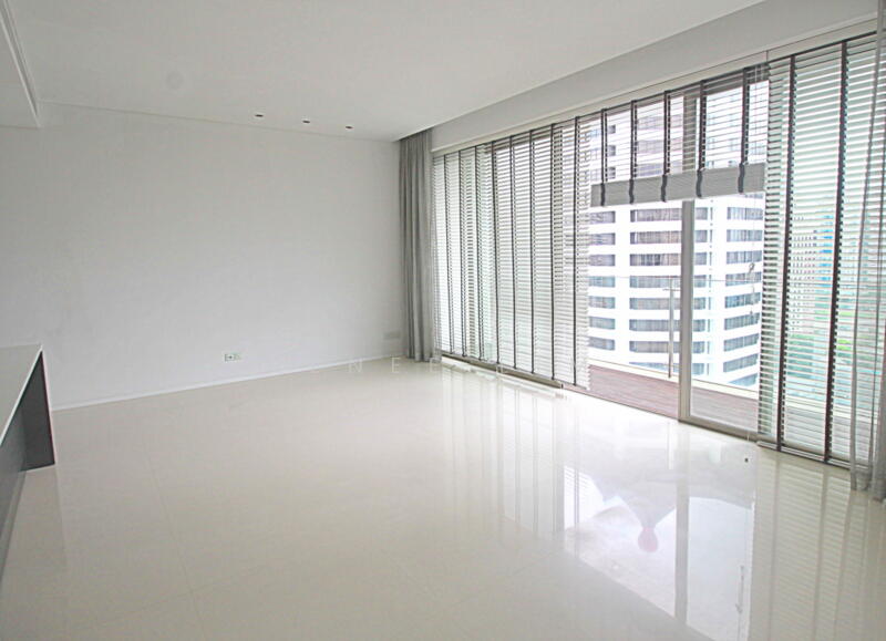 Spacious Living and Dining 