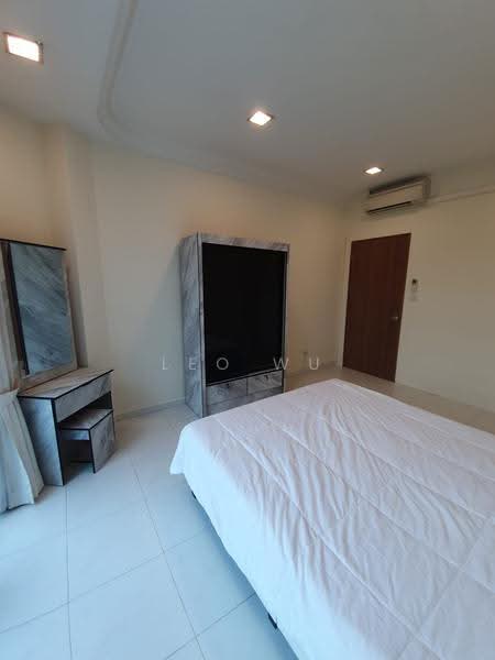 The Riverside Piazza, 11 Keng Cheow Road, Boat Quay / Raffles Place / Marina, Room Rental, 150 sqft, Condominium For Rent, by Leo Wu, 23526068 - PropertyGuru.com.sg